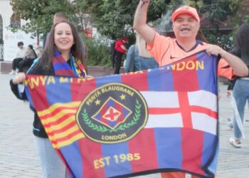 Barcelona taraftarları Sultanahmet Meydanı'nda toplandı