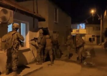 Balıkesir’de narkotik ve kaçak silah operasyonu: 20 gözaltı