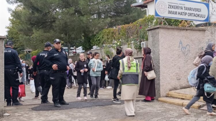 Kahramanmaraş’ta 20 öğrenci hastaneye kaldırıldı