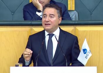 Babacan: Türkiye'nin yol gösteren bir muhalefete ihtiyacı var