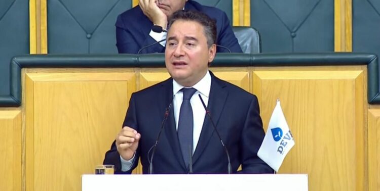 Babacan: Türkiye'nin yol gösteren bir muhalefete ihtiyacı var