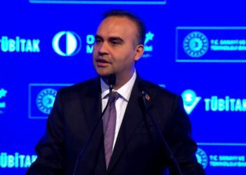 Bakan Kacır: 9 bin 600 projeye 8,3 milyar lira destek sağladık