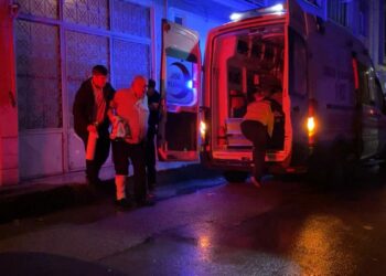 Kullandığı oksijen tüpü alev alan hasta yaralandı