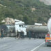 Tankerler çarpıştı; tonlarca akaryakıt yola döküldü