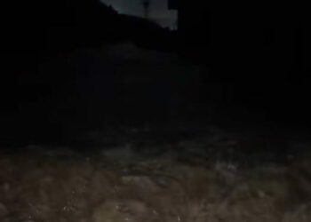 Sarıyer’de stüdyoda mahsur kalan Murat Boz, botla kurtarıldı
