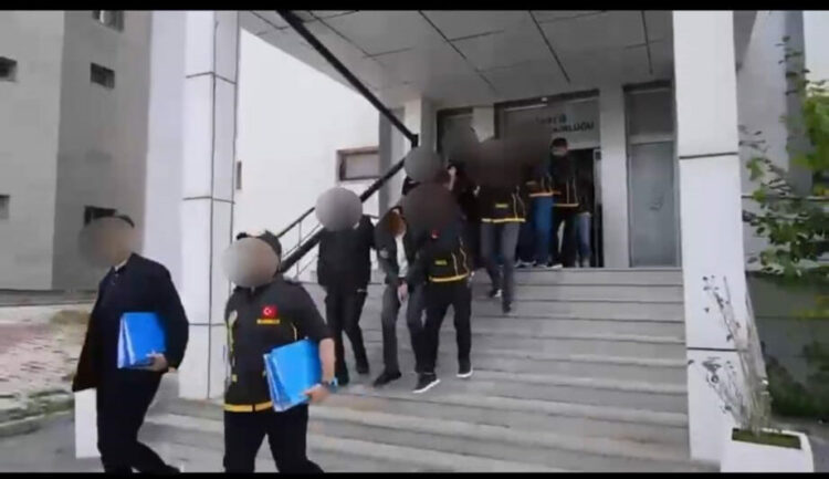 Van'da yasa dışı bahis ve dolandırıcılık operasyonu; 11 tutuklama