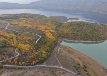 Nemrut Kraterinde sonbahar güzelliği