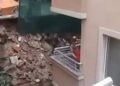 Kağıthane’de sağanağın ardından istinat duvarı çöktü-1