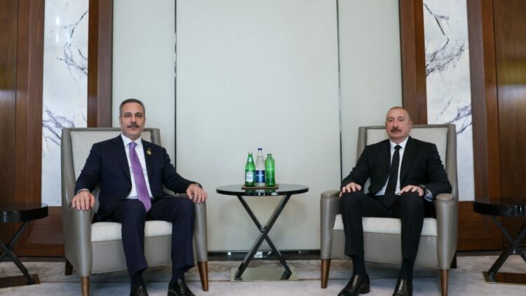Dışişleri Bakanı Fidan, Bakü'de Azerbaycan Cumhurbaşkanı Aliyev tarafından kabul edildi