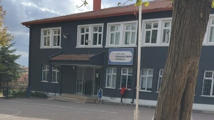 Kayseri’de 12 öğrenci, gıda zehirlenmesi şüphesiyle hastaneye kaldırıldı