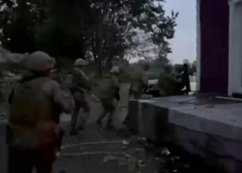 Sakarya’da uyuşturucu operasyonu: 14 gözaltı