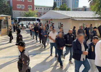 Şanlıurfa merkezli yasa dışı bahis operasyonu; 22 gözaltı
