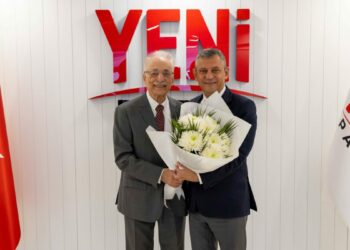 Murat Karayalçın, Yeni Parti’ye üye oldu