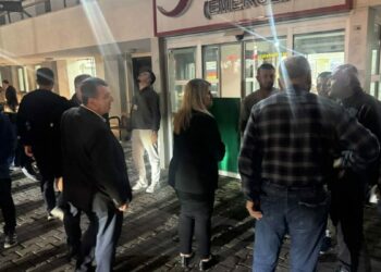 Siirt’te 22 kişi, gıda zehirlenmesi şüphesiyle hastaneye kaldırıldı