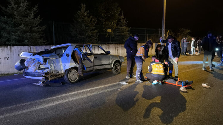 Kütahya’da otomobil takla attı; 1’i ağır 4 yaralı