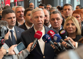 Mansur Yavaş: Parti değiştirenler hesabı sandıkta verecektir