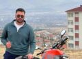 Otomobille çarpışan motosikletin sürücüsü kurtarılamadı