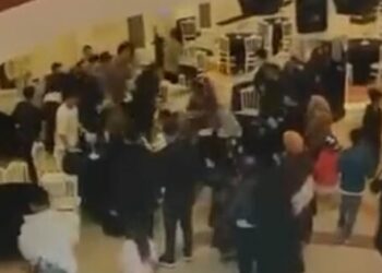 Takı töreninde tekmeli- yumruklu kavga