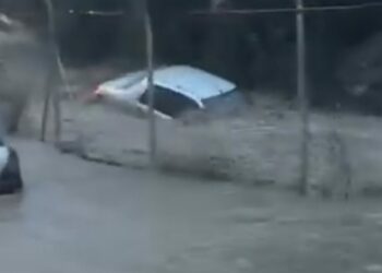 Sarıyer’de selde kaybolan Ahmet Derin’in aracının sürüklendiği yeni görüntüler: İçinde adam var