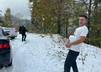 Kar nedeniyle kapanan Yedigöller yolu yeniden açıldı