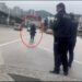 Eşinin, çocuklarını göstermediğini iddia edip, boğazına bıçak dayadı