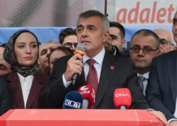 CHP İstanbul İl Başkanı Mehmet Ali Yüksel görevine başladı