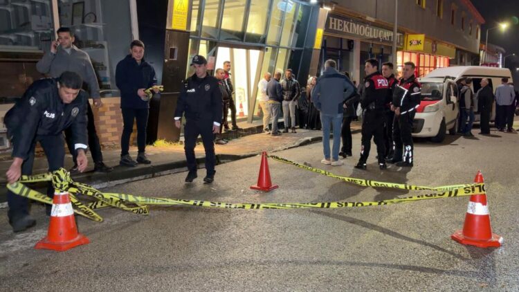 Düğünde bıçaklı kavga: 2 yaralı