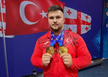 Genç milli halterciler Selahhattin Altın ve Tuana Süren, Avrupa şampiyonu oldu