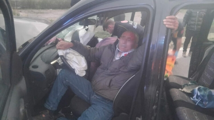 Gebze’de iki otomobil çarpıştı: 4 yaralı