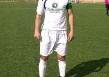 Veteran futbolcu, turnuva için geldiği Antalya’da sahilde yürürken kalp krizi geçirip öldü