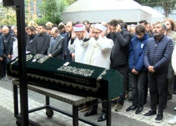 Maltepe’de çöken binada hayatını kaybeden 5 yaşındaki Gülce son yolculuğuna uğurlandı