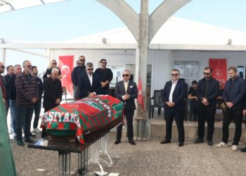 Karşıyaka'da Palaoğlu'na veda