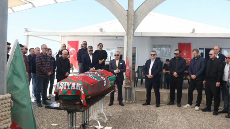 Karşıyaka'da Palaoğlu'na veda