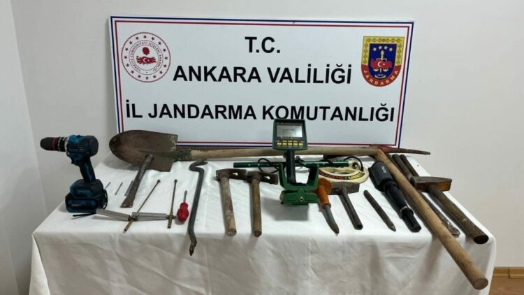 Ankara'daki kaçakçılık operasyonunda 11 şüpheli yakalandı