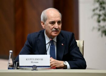 TBMM Başkanı Kurtulmuş, Kırgızistan Cumhurbaşkanı Caparov tarafından kabul edildi