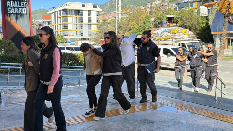 Kaçırılıp 15 milyon avroluk senet imzalatıldığı iddiasına 6 tutuklama