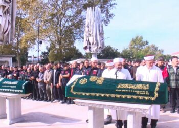 Isparta’da kanyondaki kazada hayatını kaybeden İHH eğitmeni Sinan Yavuz son yolculuğuna uğurlandı