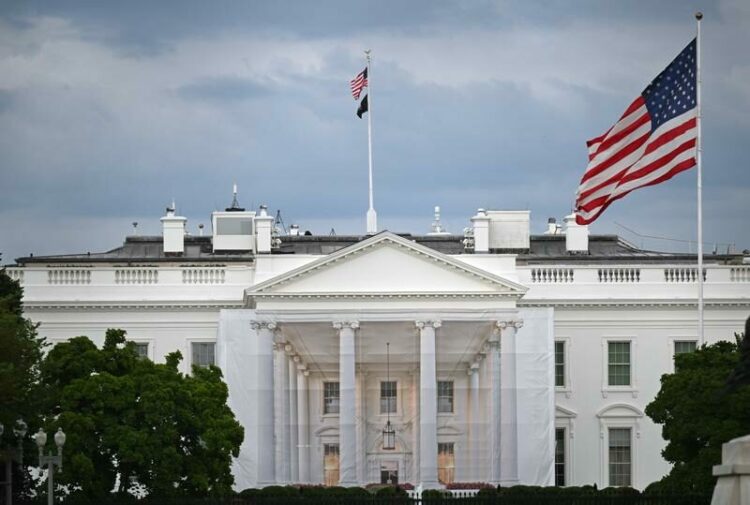 Trump yönetimi 300 binden fazla vizeyi iptal etti