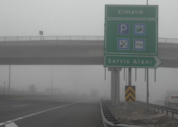 Bolu Dağı geçişinde sis etkili oldu