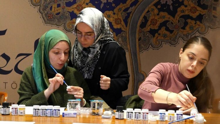 Boğaziçi Üniversitesi’nde tezhip atölyesi düzenlendi