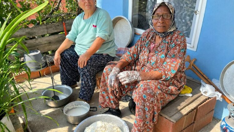 Ataları Afrika'dan geldi, vatanları İzmir oldu