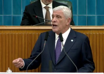 Dervişoğlu: Milleti soydukları fonun ardından, tövbe fonu kurdular