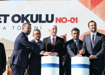 Bağcılar’da Nezaket Okulu’nun temeli atıldı