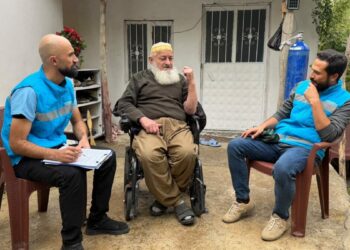 Kazak doktor, Hakkari'de şifa dağıtıyor