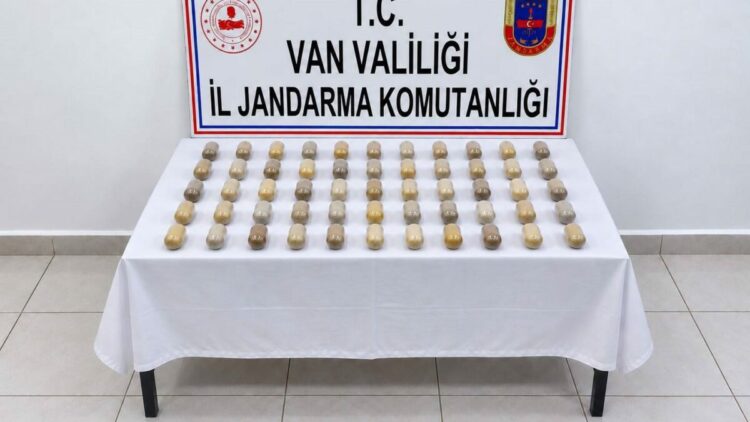Midesinden 502 gram metamfetamin çıkan şüpheli tutuklandı