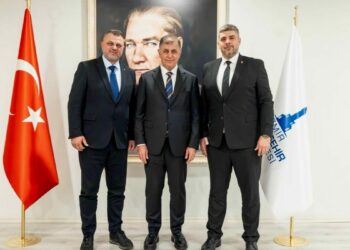 Karşıyaka'dan Başkan Tugay'a stat ziyareti