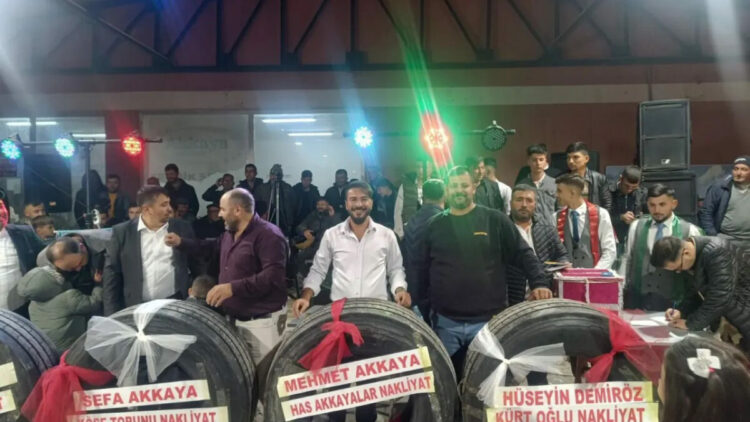 Düğünde damada kamyon lastiği hediye ettiler