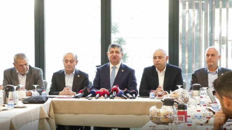 Yeni Partili Karabat: Milletvekillerinden alınan aidatlar grup kararıyla iade edilmiştir