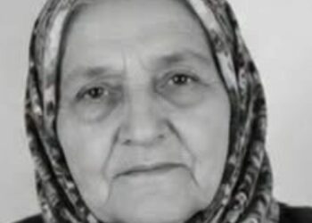 Yıkılan binada yaşamını yitiren kadın toprağa verildi