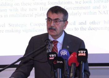Bakan Tekin: Hedefimiz, Macaristan ve Türkiye arasındaki ikili ticaret hacmimizi 10 milyar dolara çıkarmak